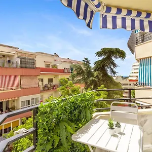 cozy-beach-apartment-marbella.es-andalucia.com/
