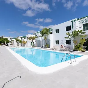 https://aloe-puerto-del-carmen.in-canary-islands.com